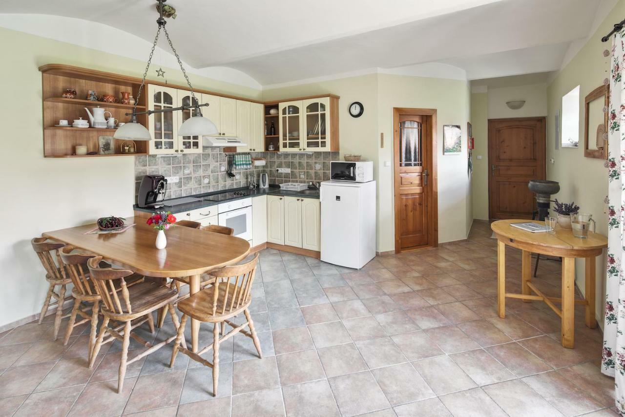 Zeleny Statek Apartment Bzova Екстериор снимка