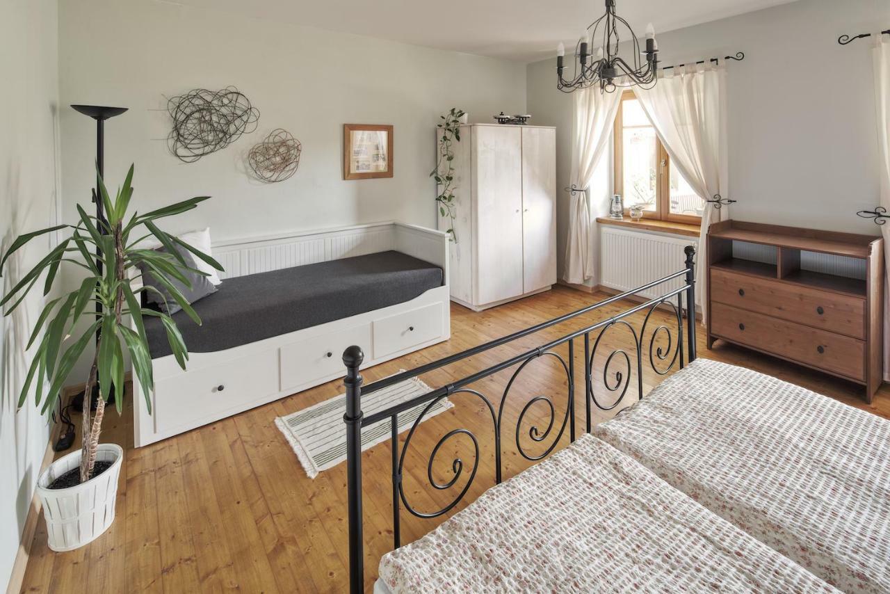 Zeleny Statek Apartment Bzova Екстериор снимка